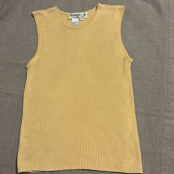 JOSEPH A SILK RIBBED TANK💛 - Picture 3 of 4